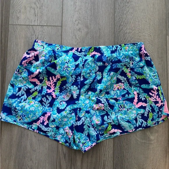 Lilly Pulitzer Luxletic Shorts - Picture 3 of 3